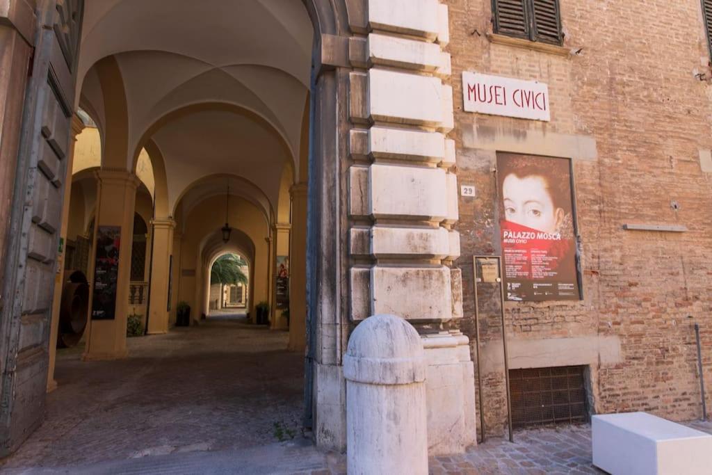 Rossini Home Pesaro Vicino Al Teatro Rossini By Yohome Luaran gambar